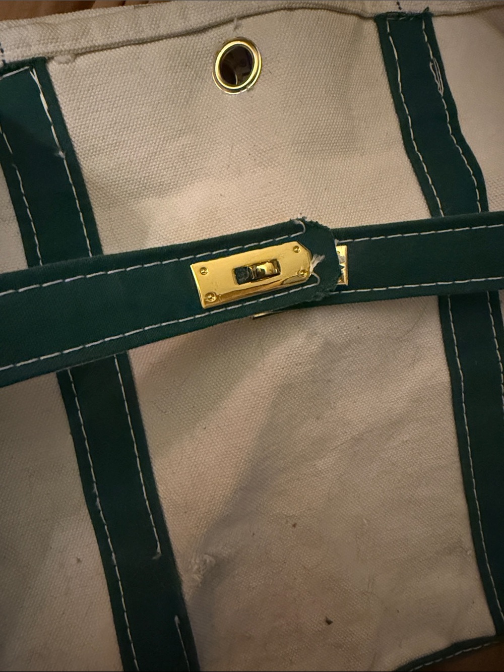 THE IT SUMMER BAG - THE BOAT-YARD | THE CLUTCH IN VINTAGE GREEN - Picture 7 of 16